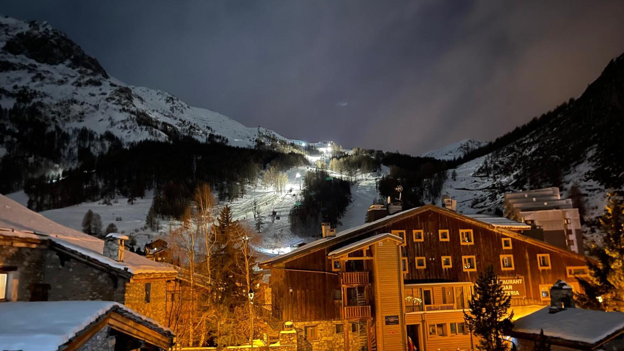 Appartement Esprit Chalet - Splendide Vue Montagne A 180 Валь-д'Изер Экстерьер фото
